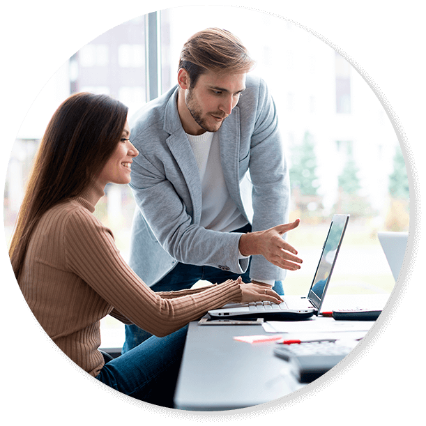 kariyer çalışan arkadaşlar resim